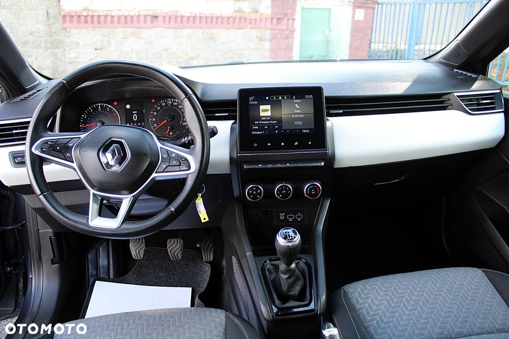 Renault Clio - 17