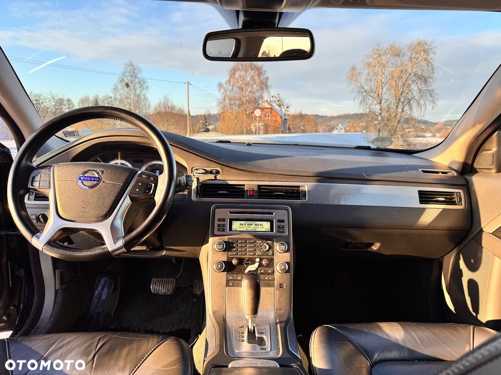 Volvo XC 70 - 10