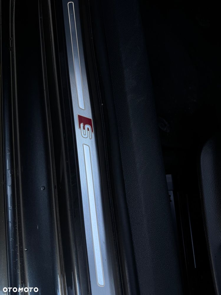 Audi A4 Avant 2.0 TDI ultra S tronic sport - 39