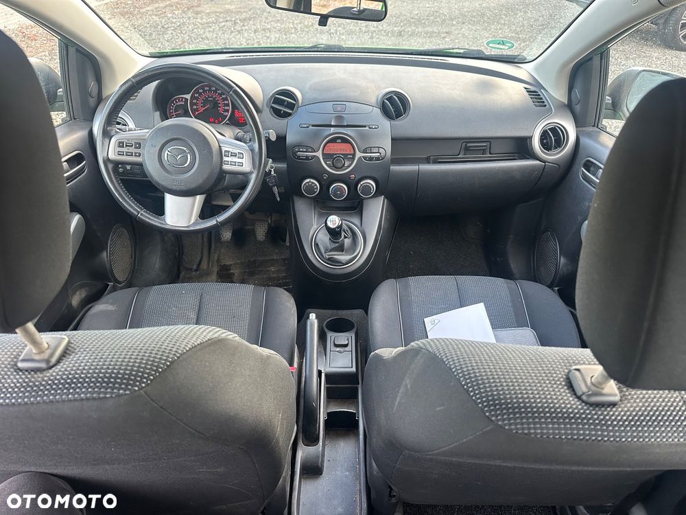 Mazda 2 - 9
