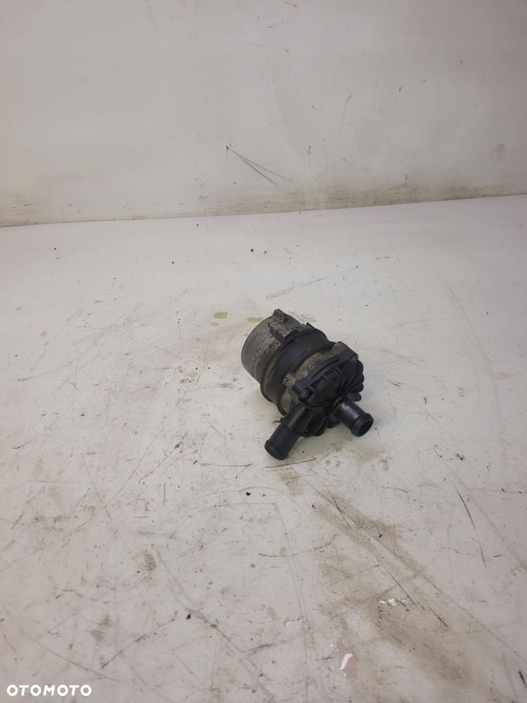 POMPA WODY AUDI A4 S4 S5 A6 A7 3.0 TFSI 8K0965567