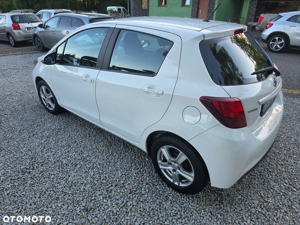 Toyota Yaris 1.33 VVT-i Edition 2014 - 4