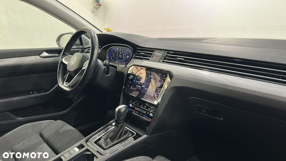 Volkswagen Passat Variant 2.0 TDI EVO Business DSG - 15