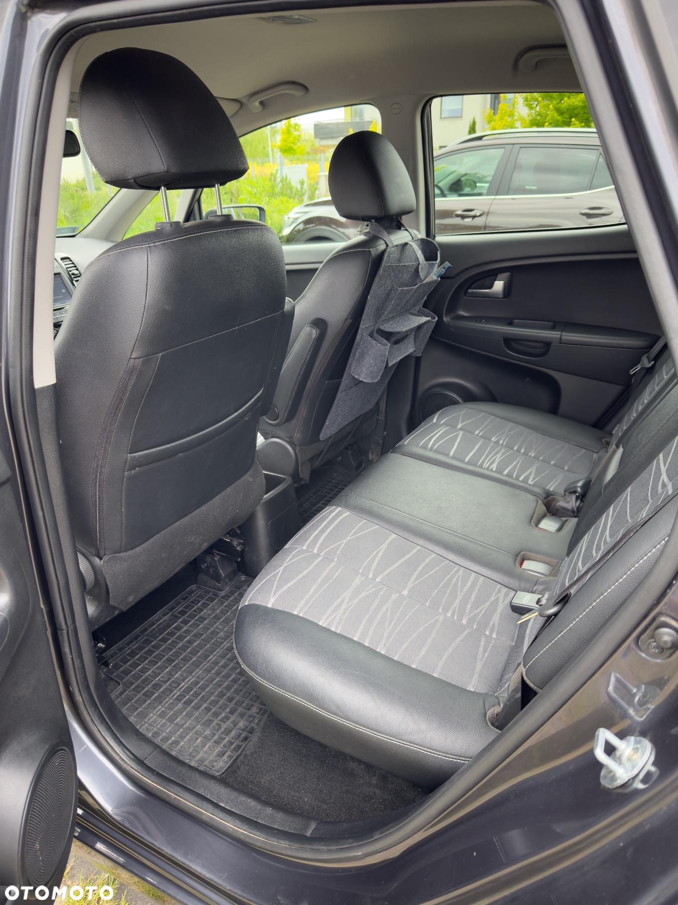 Kia Venga 1.6 Business Line - 12