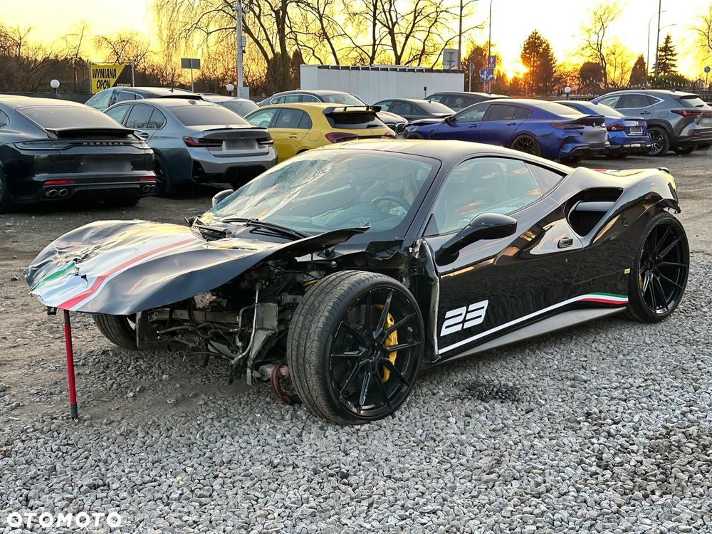 Ferrari 488 - 15