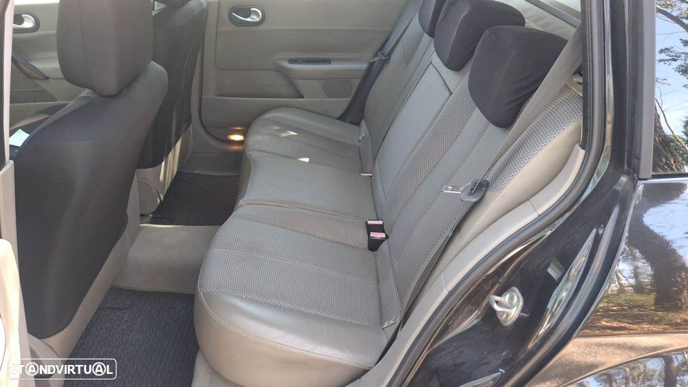 Renault Mégane Break 1.5 dCi Dynamique - 3
