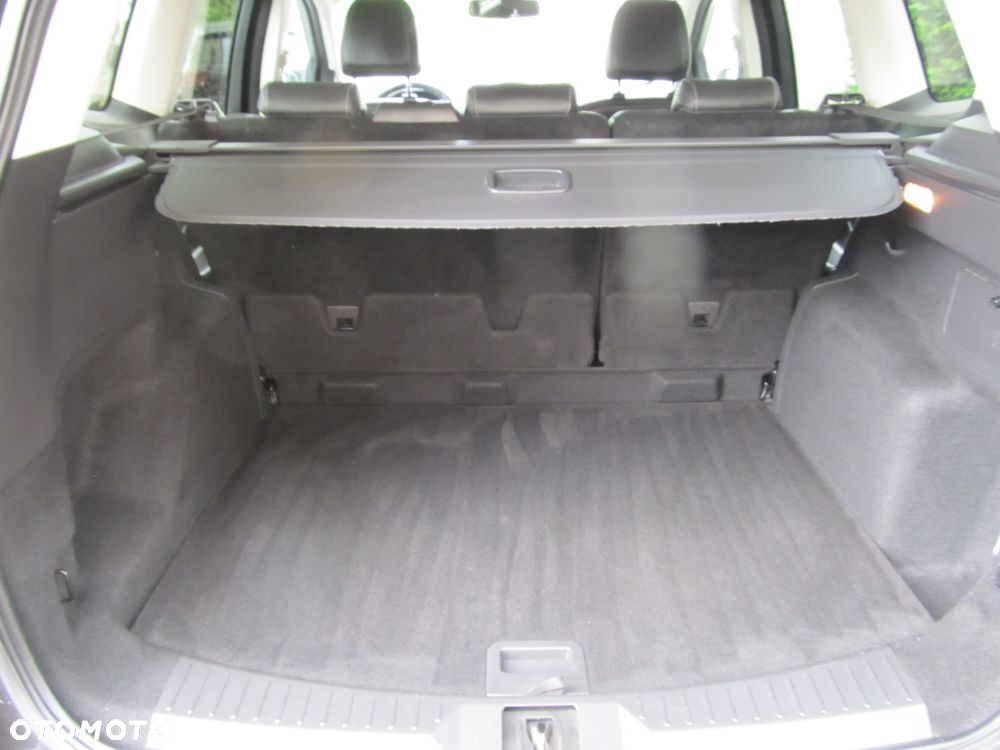 Ford Kuga 2.0 TDCi 4x4 Business Edition - 29