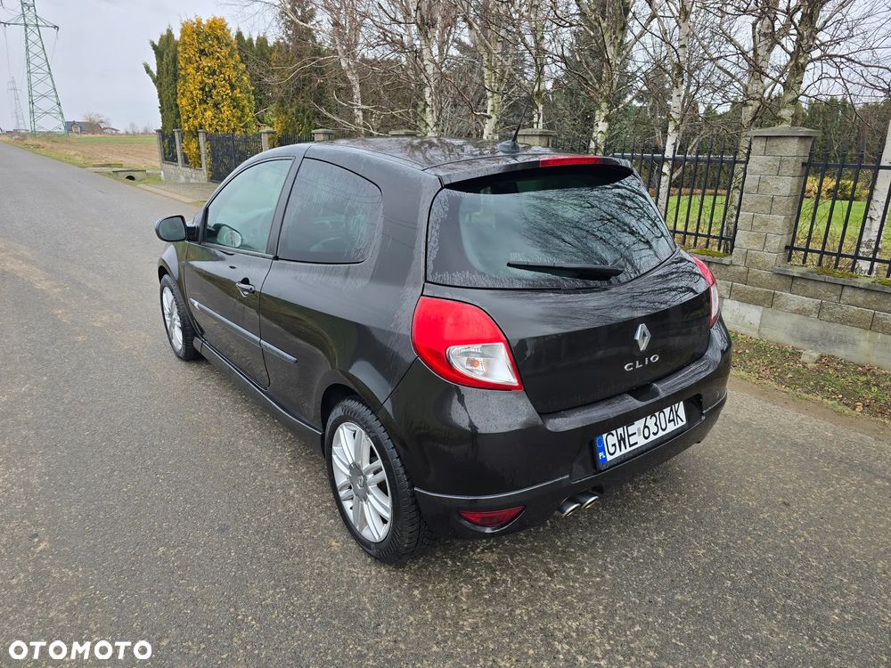 Renault Clio 1.6 16V 130 GT - 3