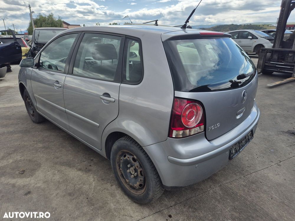 Dezmembram Volkswagen Polo 9N 2007 1.4 Benzina Automat - 4
