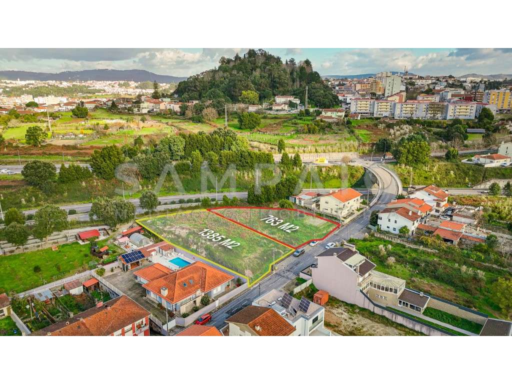 Terrenos - Lotes 2 e 3 - S. Cosme! - Grande imagem: 2/4