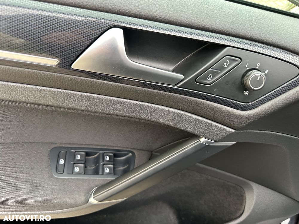 Volkswagen Golf - 18