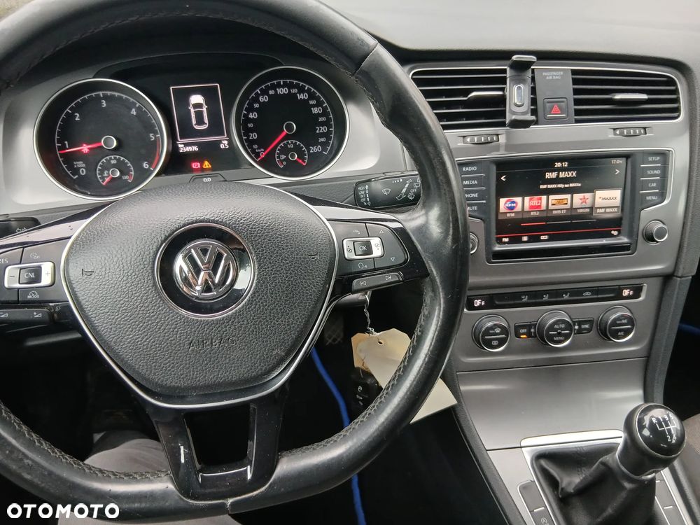 Volkswagen Golf 1.6 TDI BlueMotion Technology Trendline - 18