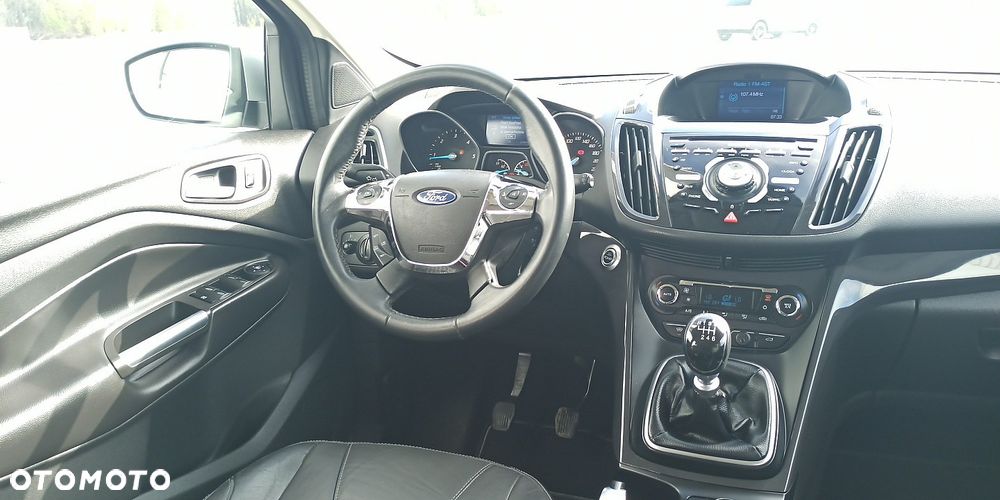 Ford Kuga 2.0 TDCi 4x4 Titanium - 27