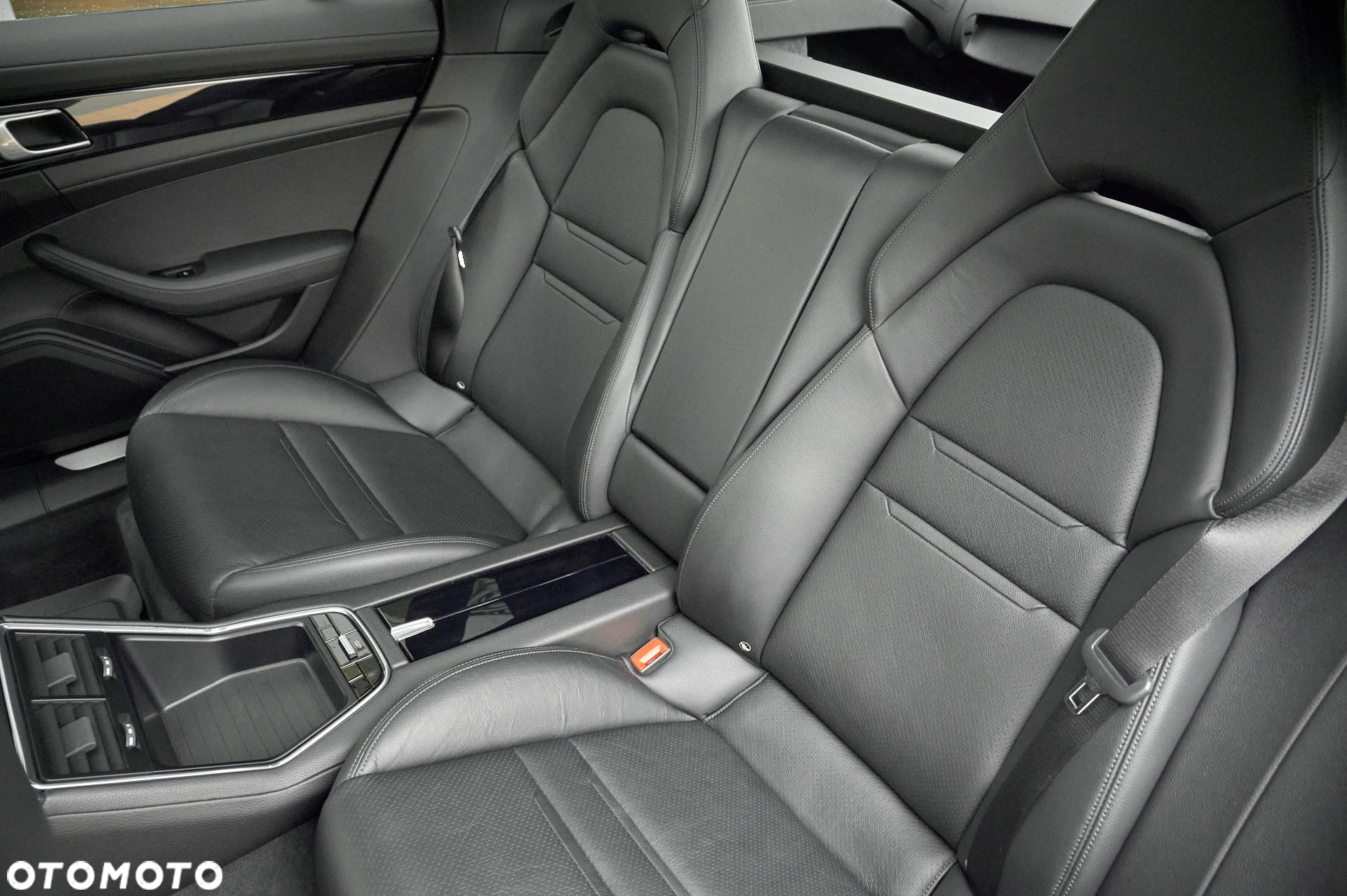 Porsche Panamera 4S Diesel Sport Turismo - 26