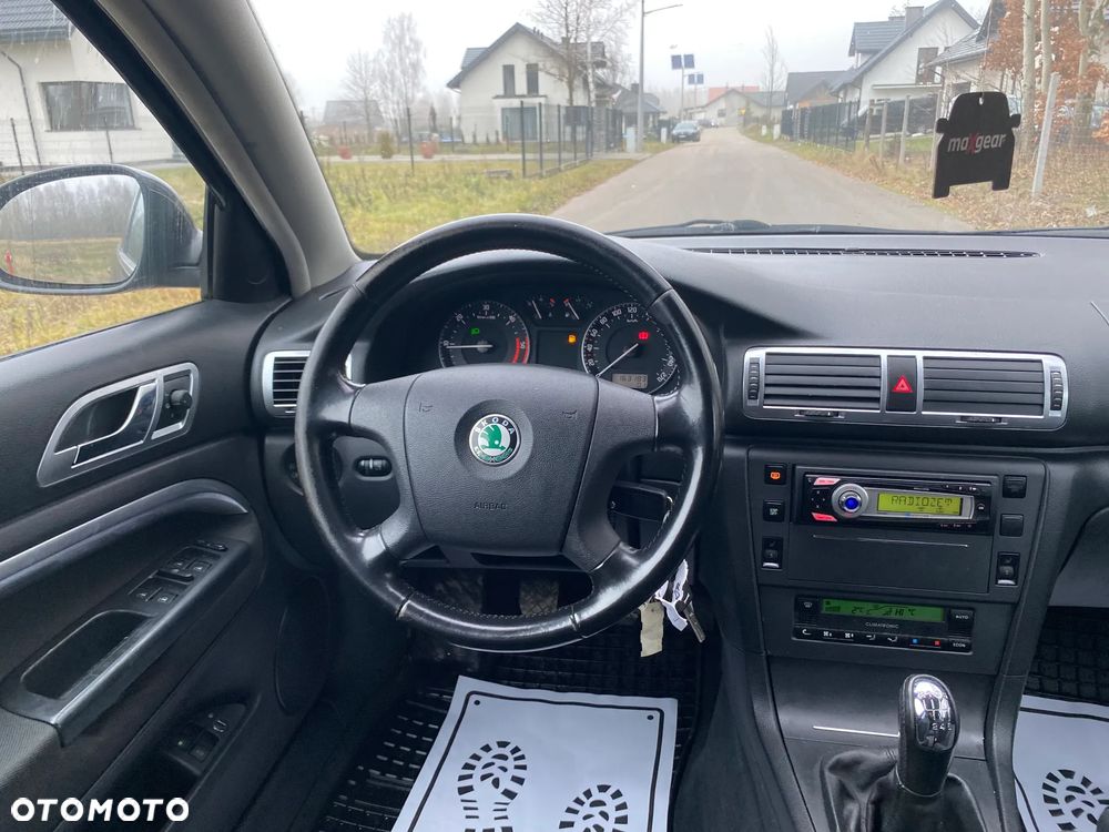 Skoda Superb 2.0 TDI Active - 18