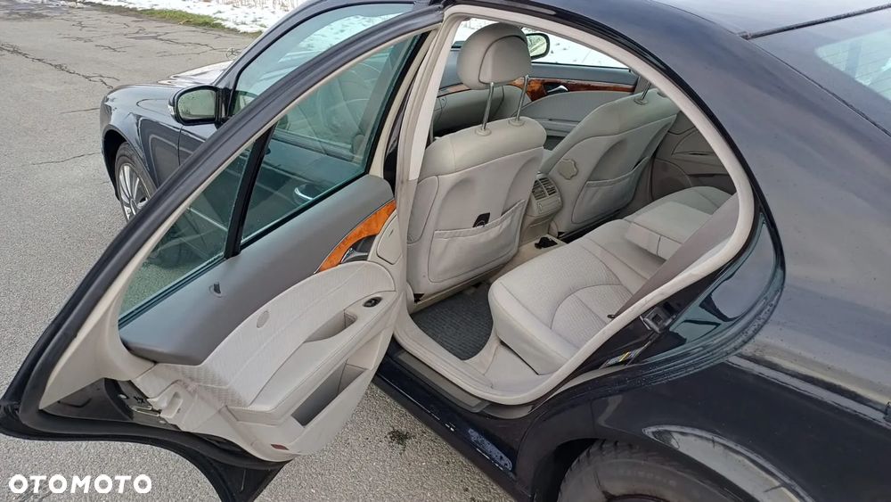 Mercedes-Benz Klasa E - 15