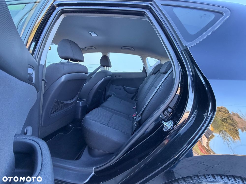 Hyundai i30 1.4 Blue Classic - 8
