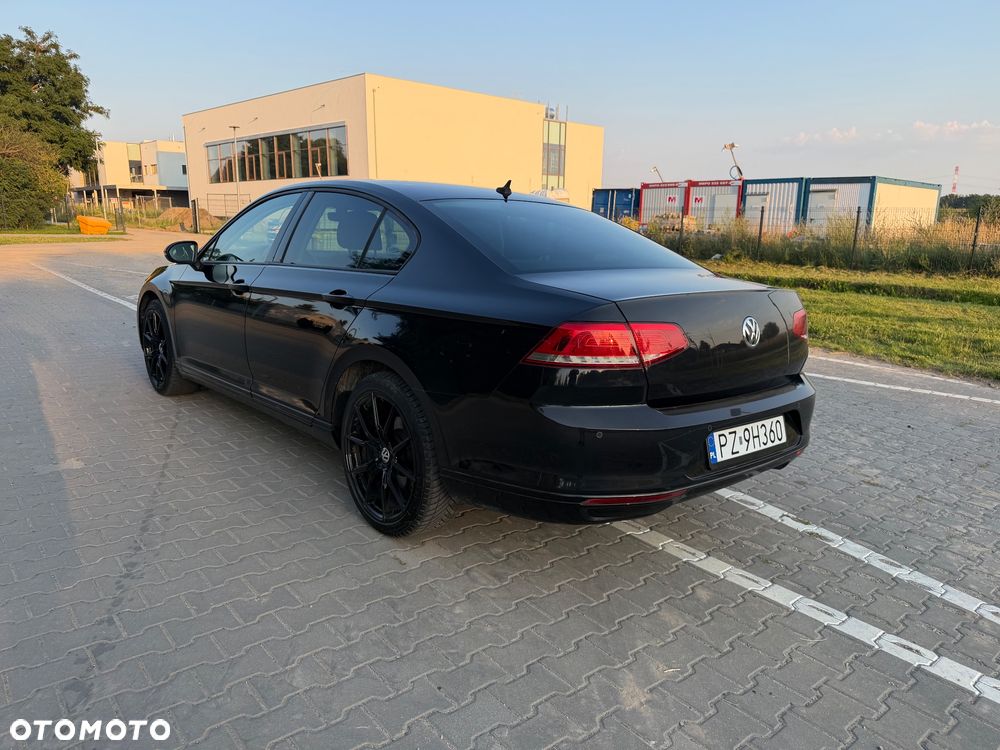 Volkswagen Passat - 18