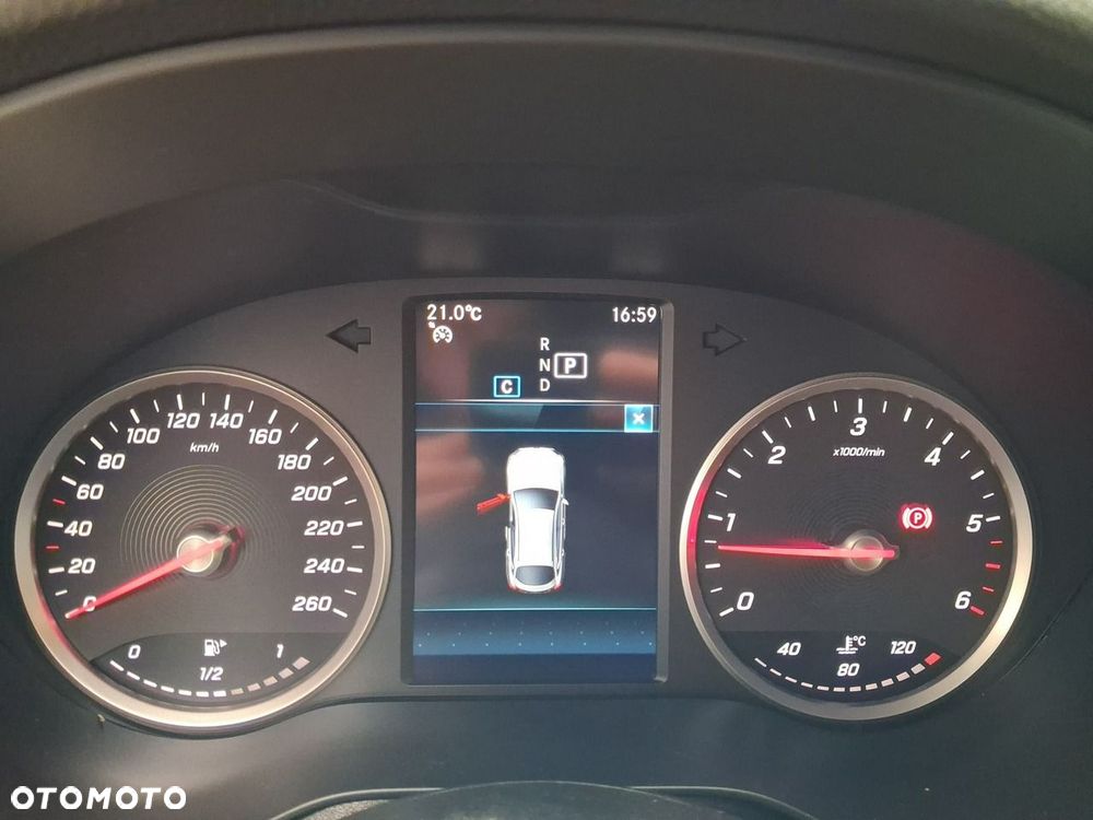 Mercedes-Benz GLC - 14