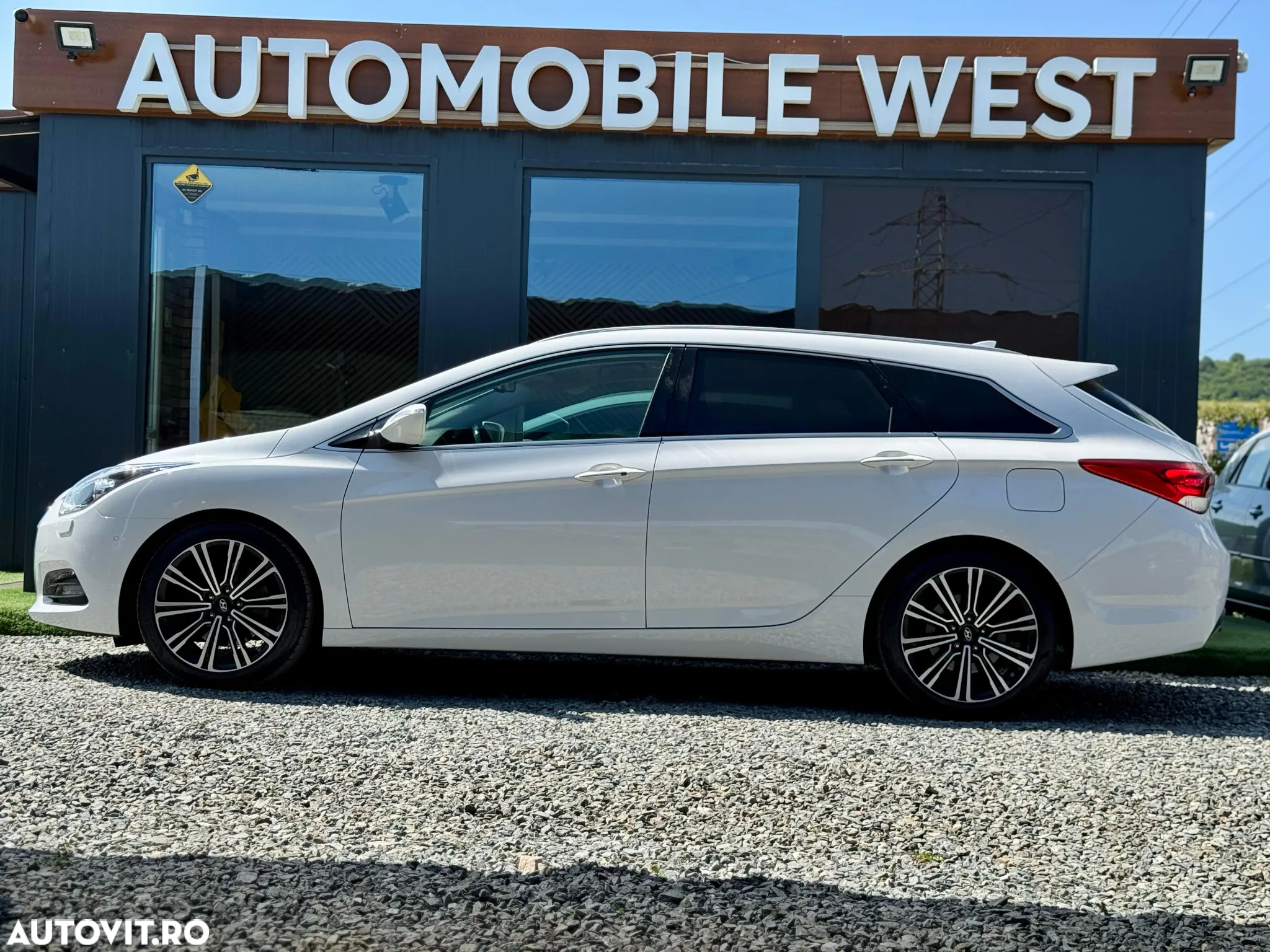 Hyundai i40 Kombi blue 1.7 CRDi DCT Premium - 20