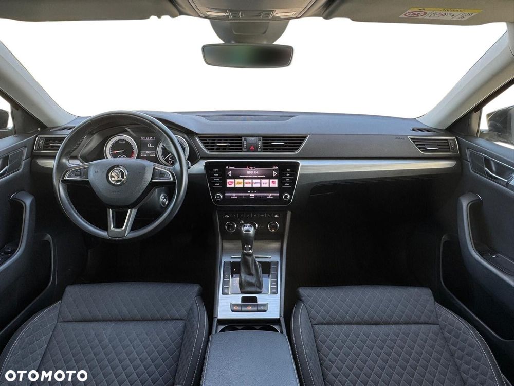 Skoda Superb 2.0 TDI Ambition DSG - 7