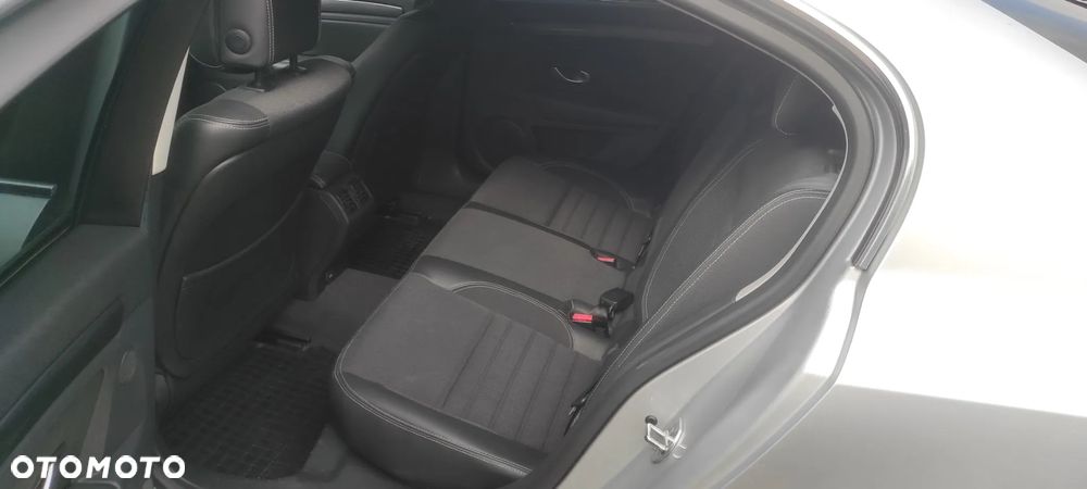 Renault Laguna 2.0 Authentique - 10