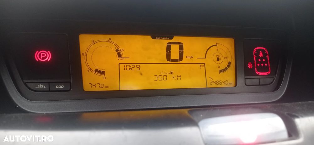 Citroën C4 Picasso 1.6 HDI FAP Tendance - 8