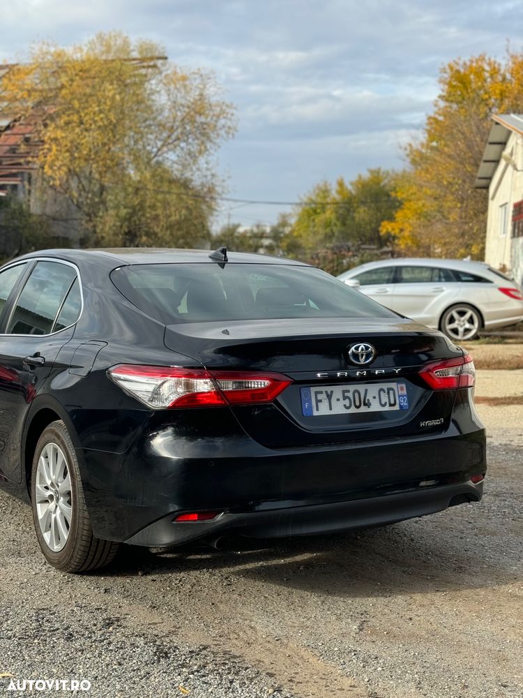 Toyota Camry Business Edition - 4