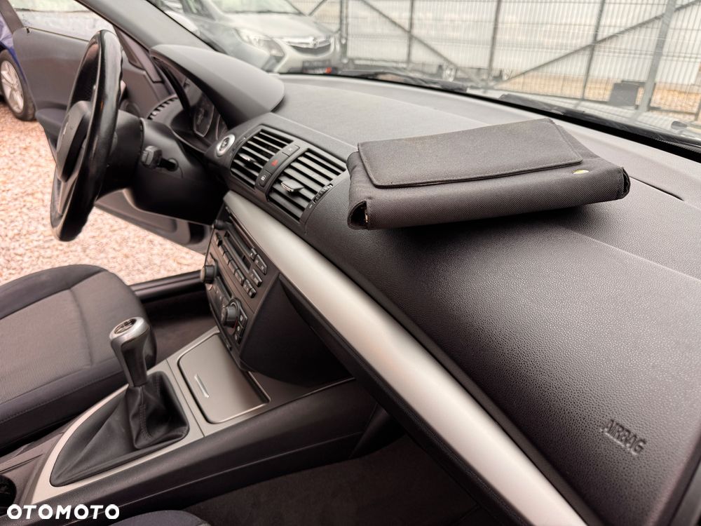 BMW Seria 1 - 22