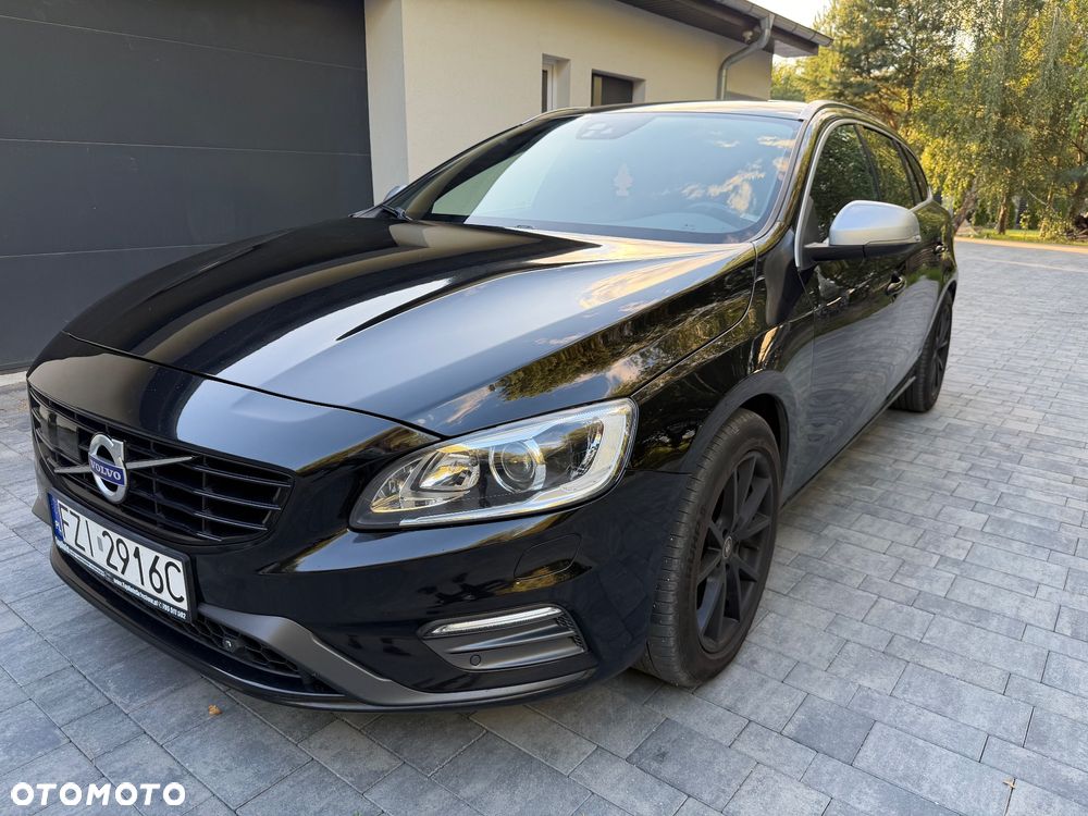 Volvo V60 T6 Drive-E R-Design Summum - 2