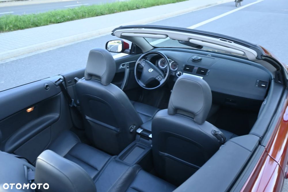 Volvo C70 2.0D Powershift Momentum - 29
