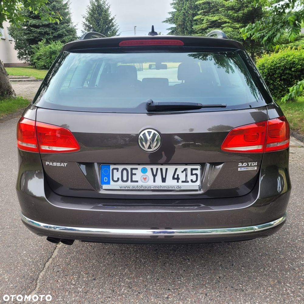 Volkswagen Passat 2.0 TDI Highline - 17