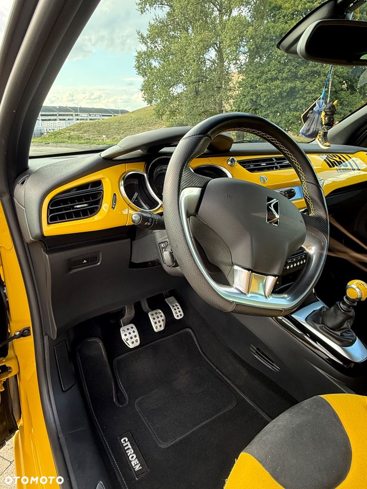 Citroën DS3 1.6 HDi SportChic - 11