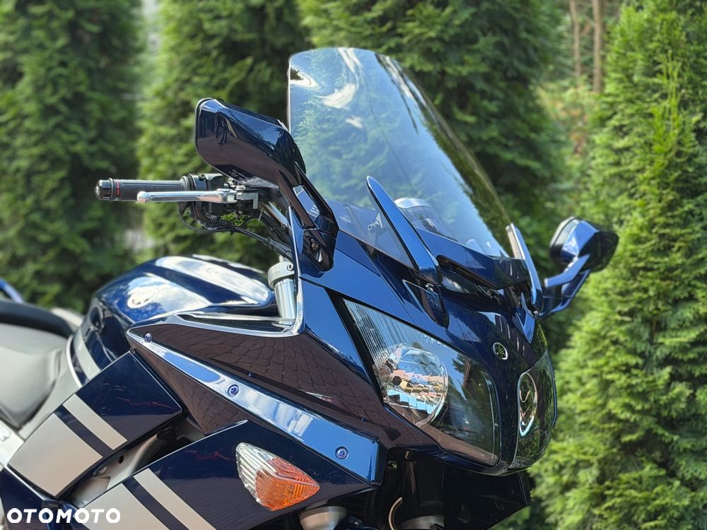 Yamaha FJR - 11