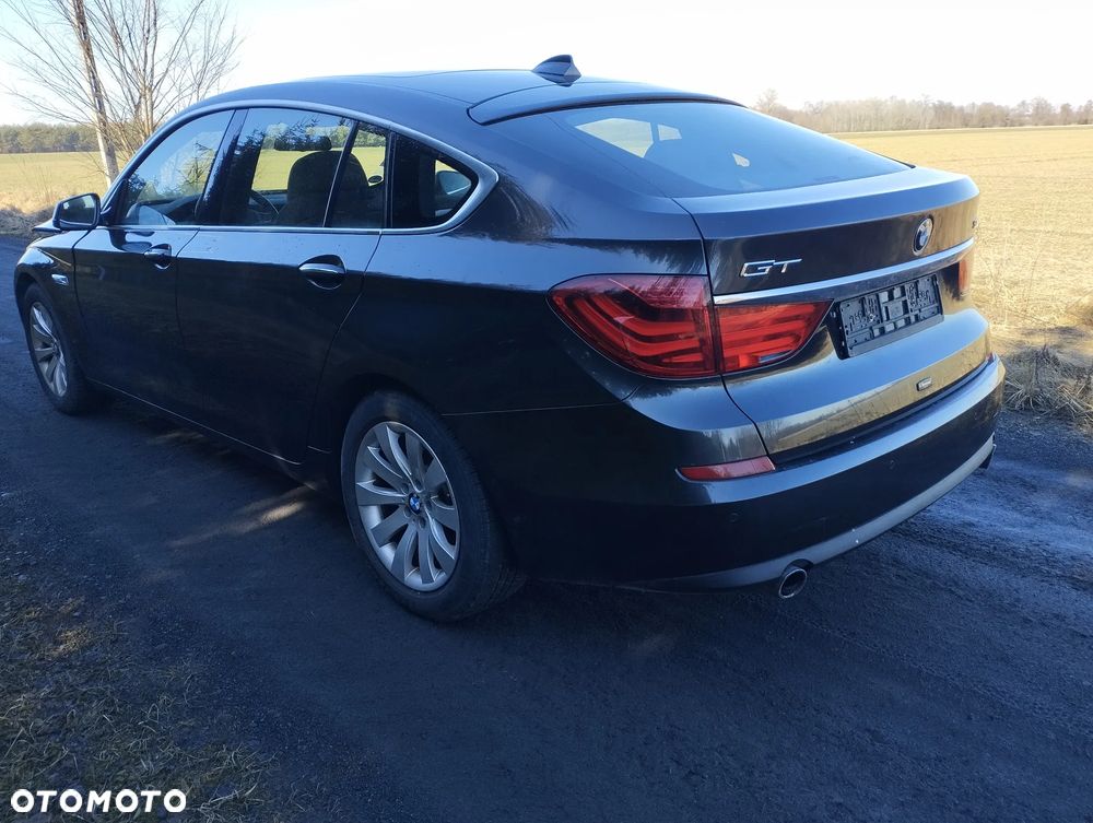 BMW 5GT 535i - 13