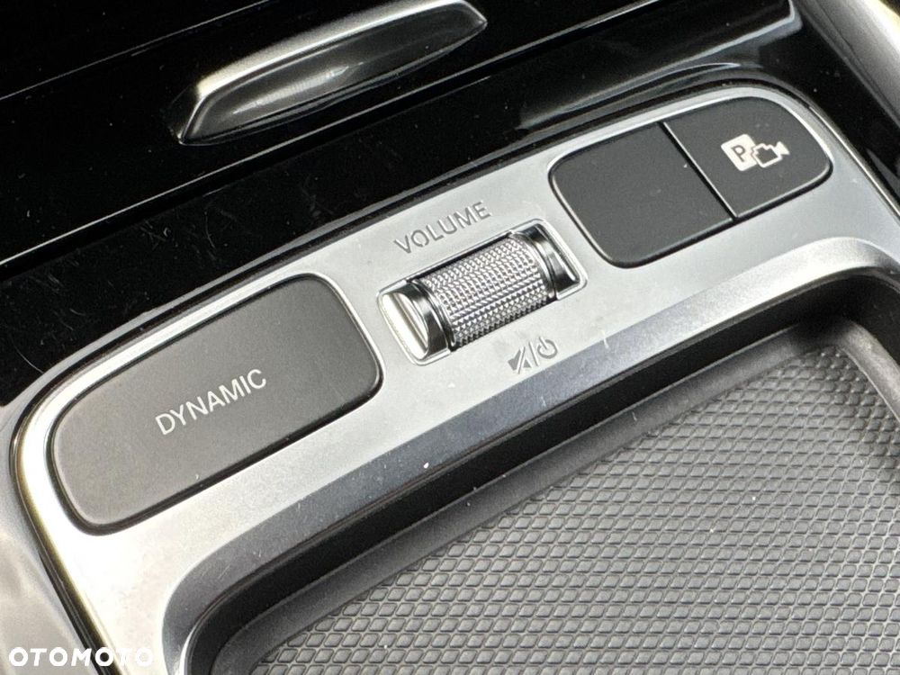 Mercedes-Benz GLB 200 d 4-Matic AMG Line 8G-DCT - 19