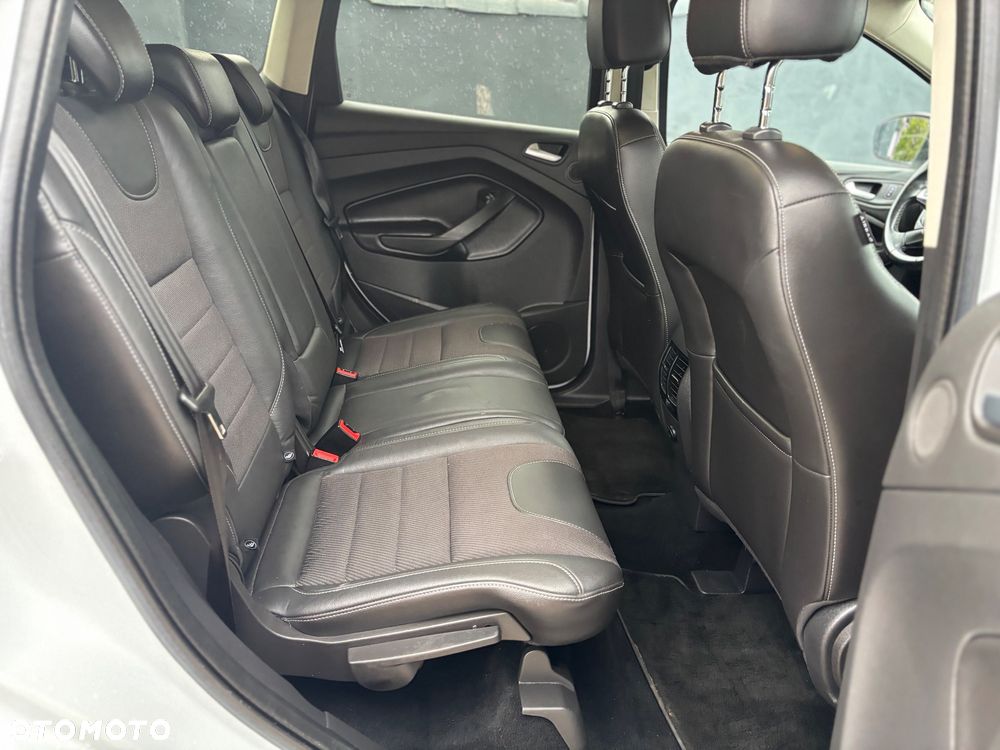 Ford Kuga 2.0 TDCi 4x4 Individual - 27