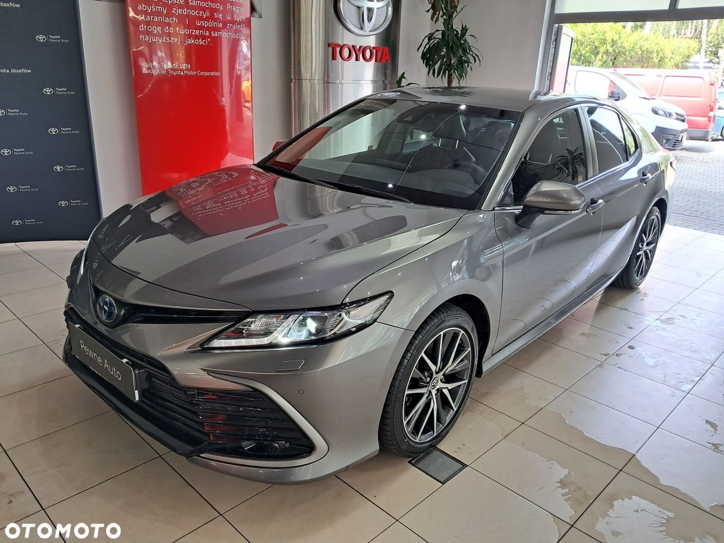 Toyota Camry 2.5 Hybrid Prestige CVT - 1