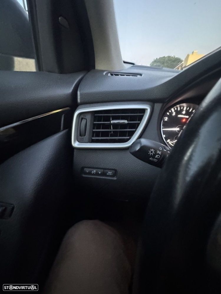 Nissan Qashqai 1.2 DIG-T Tekna Pele - 27