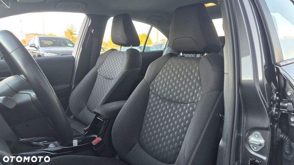 Toyota Corolla 1.8 Hybrid Comfort - 17