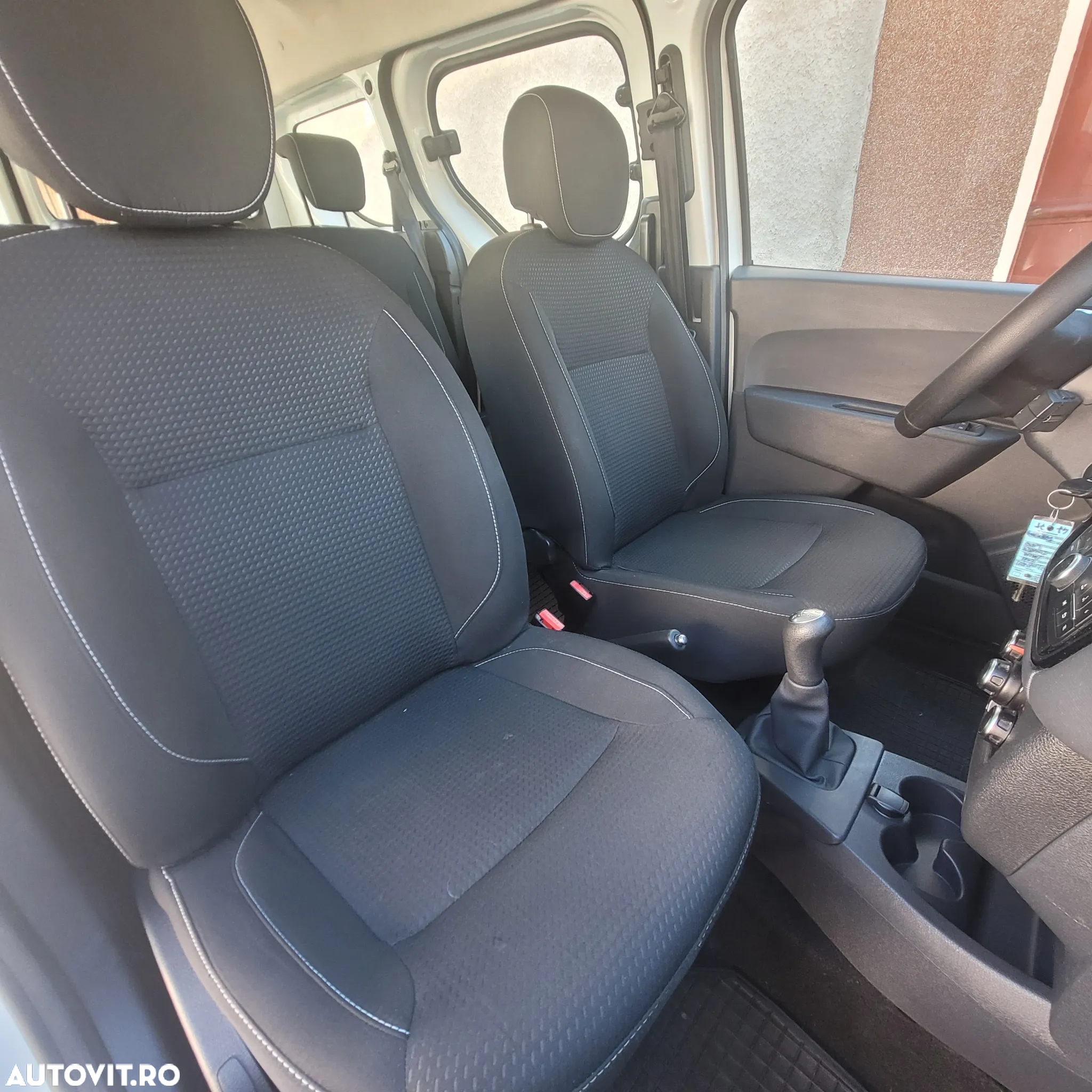 Dacia Dokker 1.6 102 CP Laureate - 10