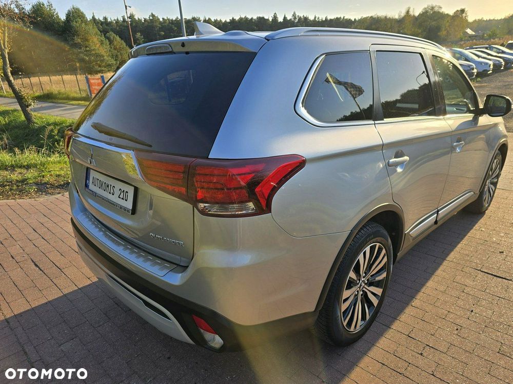 Mitsubishi Outlander 2.0 2WD CVT Diamant Edition - 9