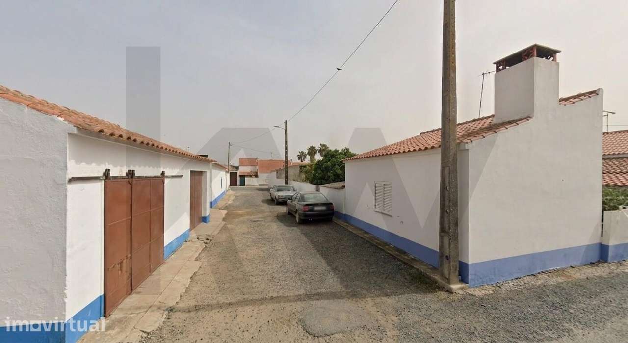 Onde a Planície encontra a Aventura: Moradia T3 com Quintal Generoso - Grande imagem: 2/6