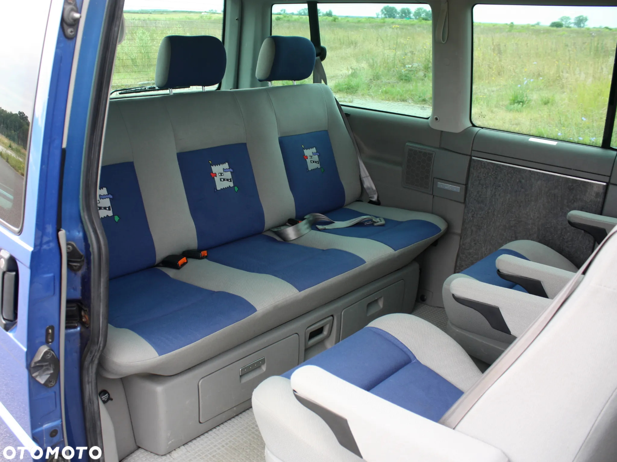 Volkswagen Multivan TDI - 11