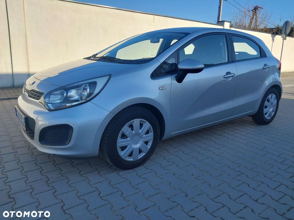 Kia Rio 1.2 M - 4