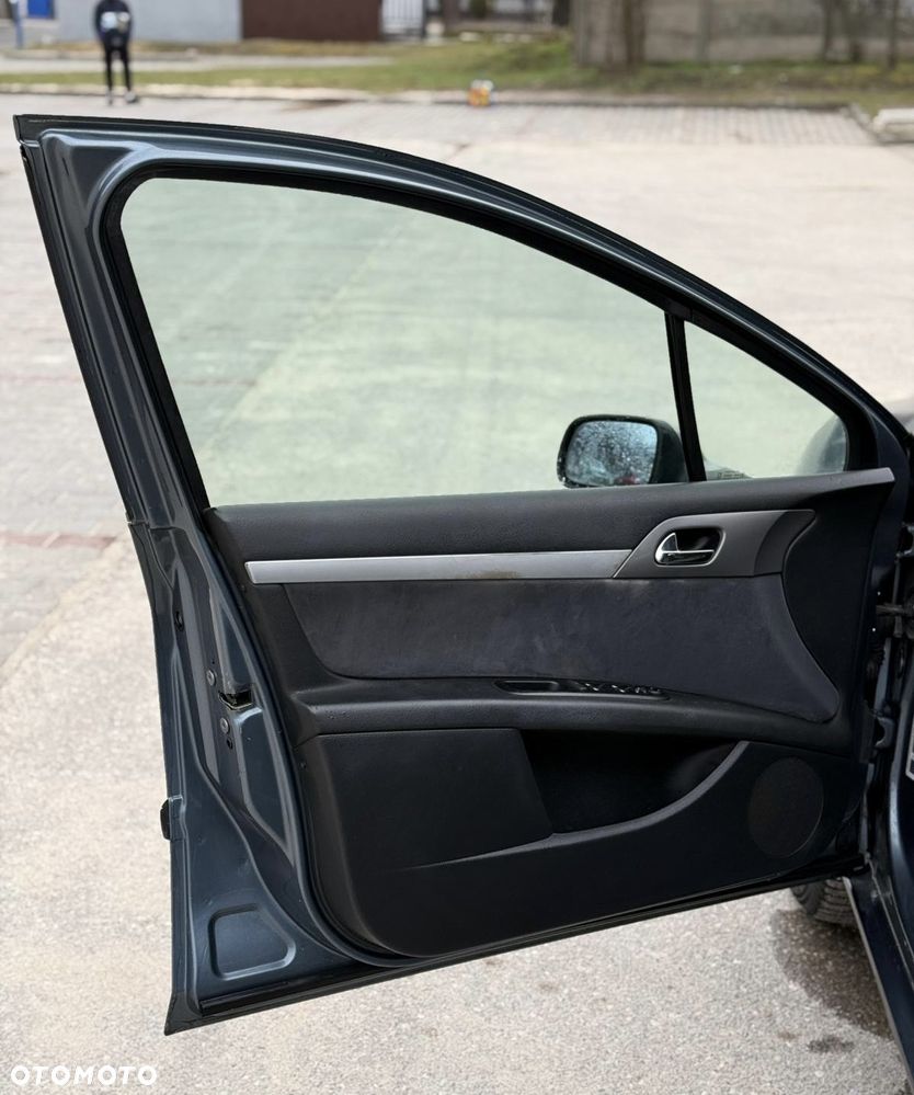 Peugeot 407 - 10