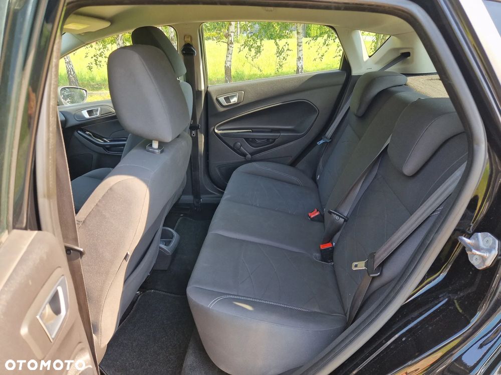 Ford Fiesta - 10