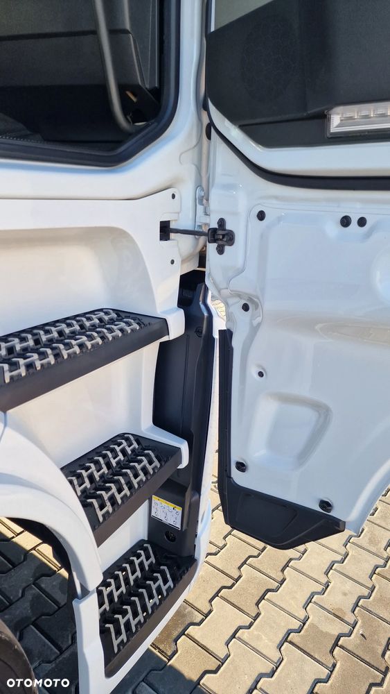 Volvo FH 500 Mega /Low Deck /Klima P. / Regulowane siodło standard - 29