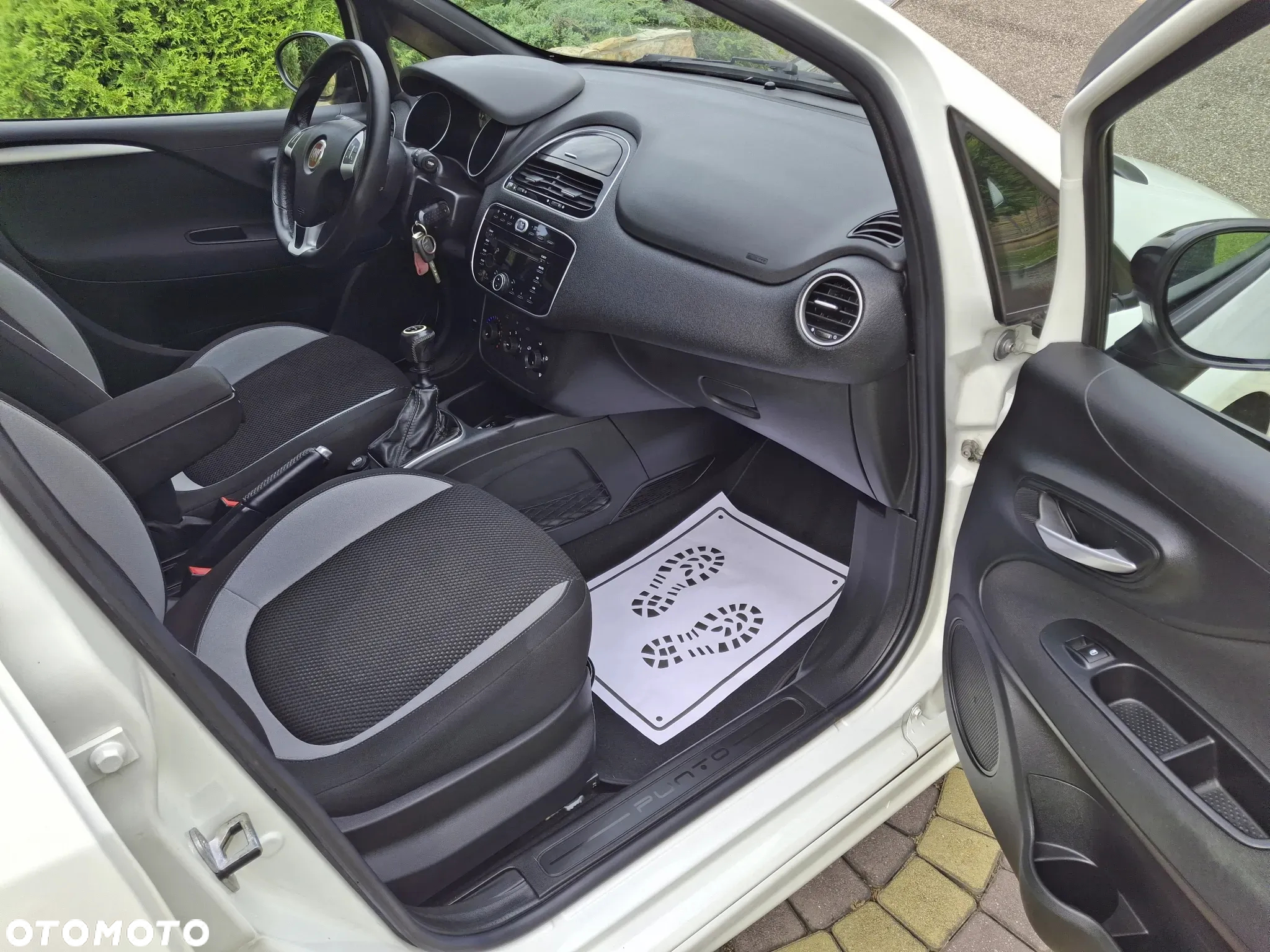 Fiat Punto 1.4 Easy Pakiet Easy Plus S&S - 19