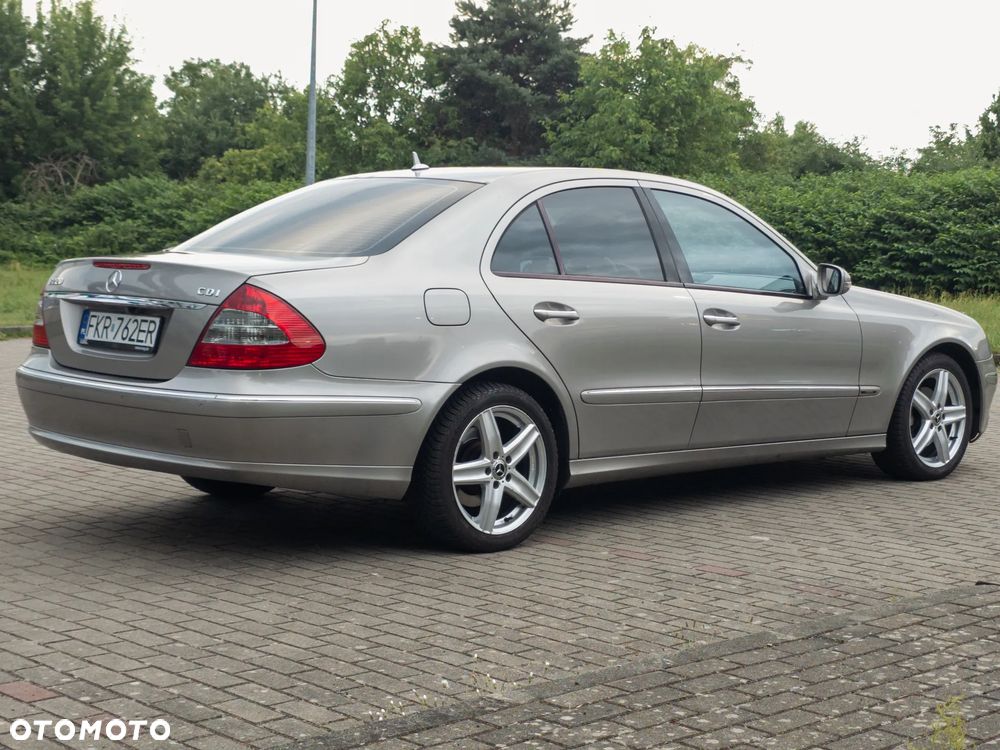 Mercedes-Benz Klasa E 220 CDI Automatik Avantgarde DPF - 8